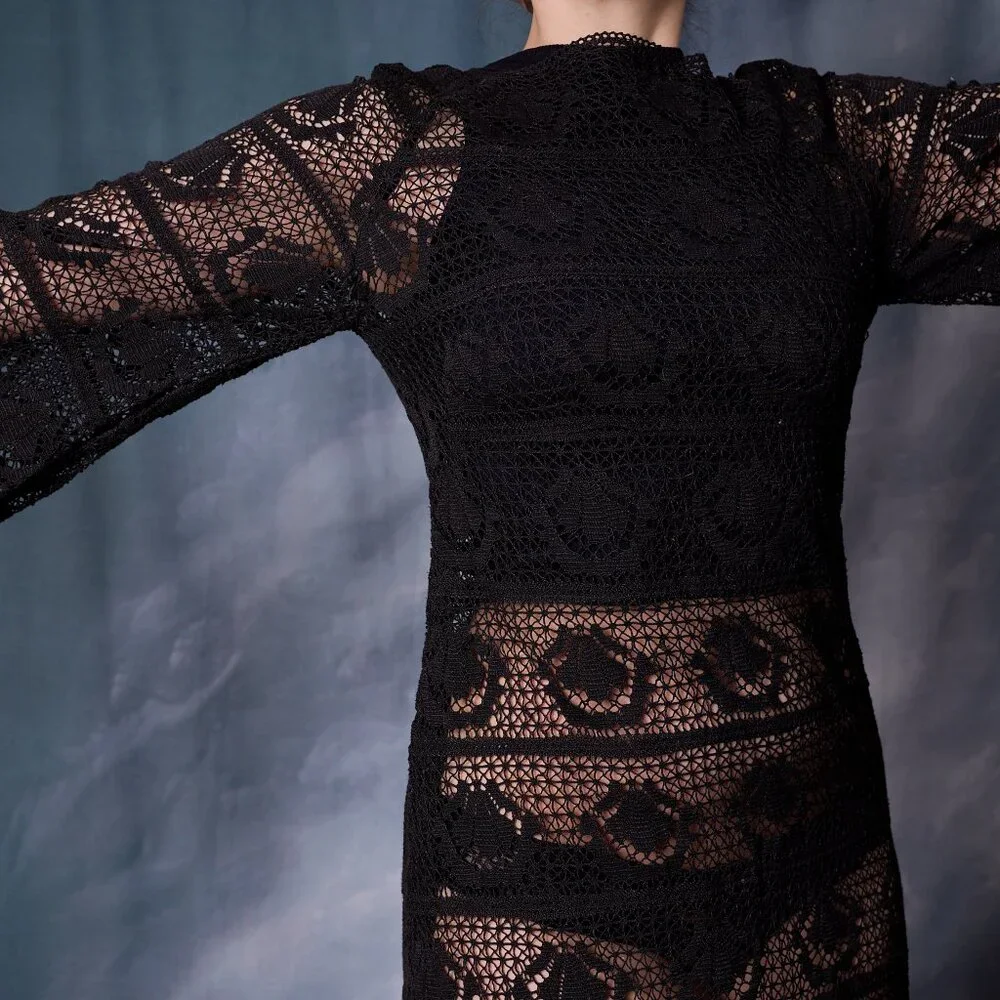 Amazing 70's Vintage Cotton Lace Maxi Dress in Black - Picture 5 of 7